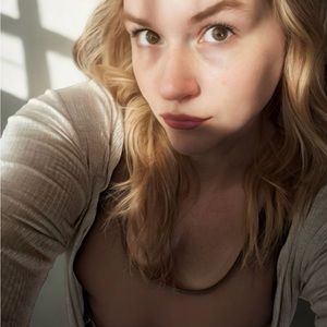 Meet your Posher, Erica